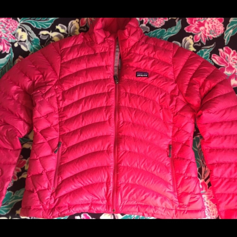 Large women’s pink Patagonia jacket